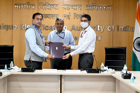 UIDAI, ISRO ink pact to develop 'Bhuvan-Aadhar'